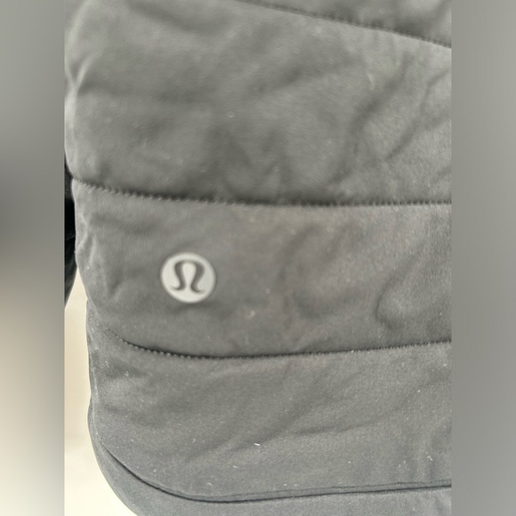 Lululemon Dynamic Movement Hoodie Women's Size 4 Black Water Repellant - Picture 10 of 15